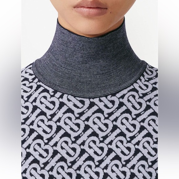 Brand new Burberry Wool Sweater - Picture 2 of 4
